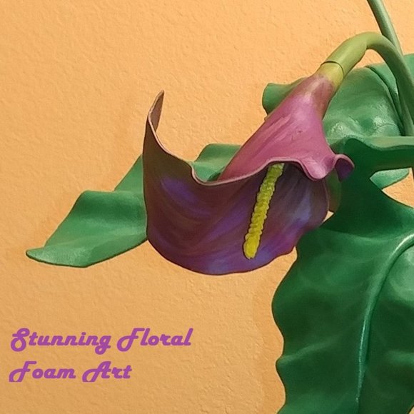 A beautiful bouquet of 5 foam calla lilies for any occasion. Length 30 inches.